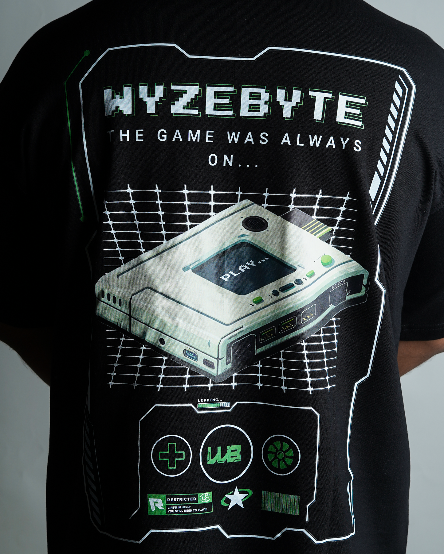 GAMEPLAY BLACK OVERSIZE TSHIRT